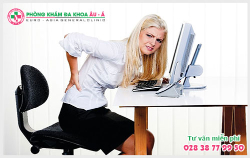 Đau Lưng Ở Phụ Nữ - Cảnh Báo Nhiều Bệnh Phụ Khoa Nguy Hiểm